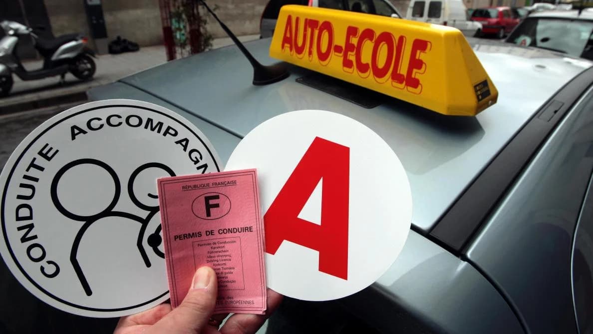 Auto-école — Auto-École Liberté